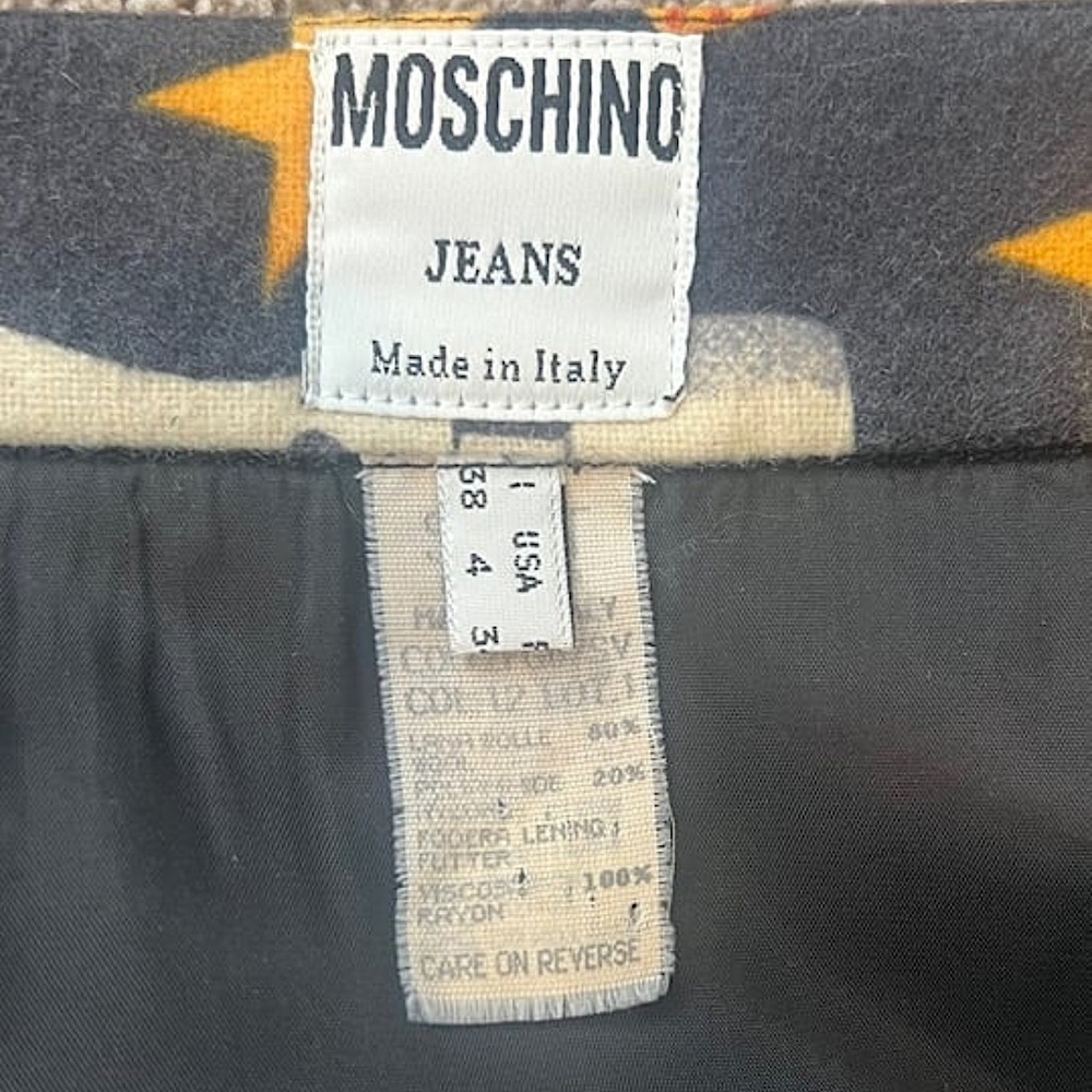 Moschino Vintage Black “No Racism” Iconic Print Mini Skirt - Picture 8 of 11